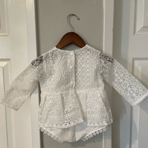 Elegant White Lace Kids Formal Dress - Picture 11 of 13